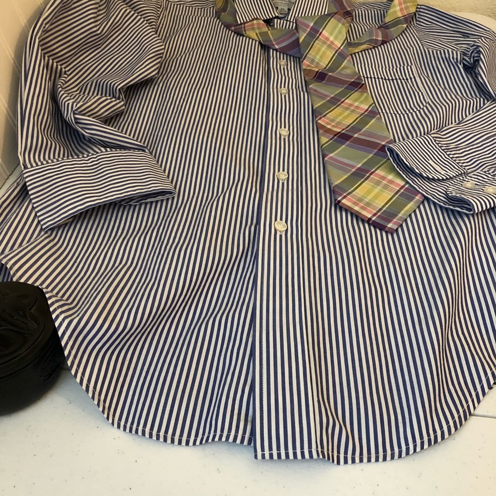 Pinstripe Men’s Shirt - Picture 2 of 7